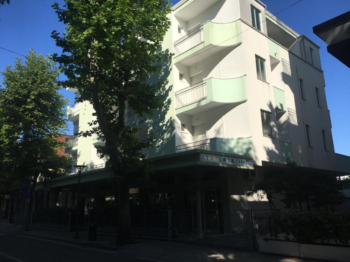 Hotel Venezia San Mauro Mare Exterior photo