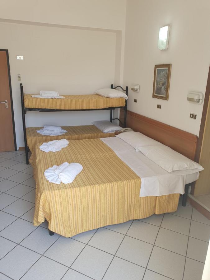 Hotel Venezia San Mauro Mare Room photo
